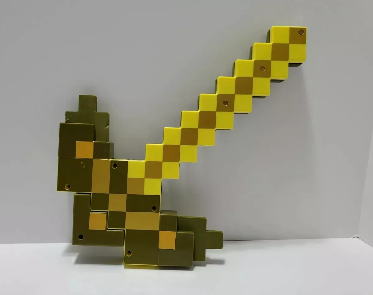  Mattel Minecraft Golden Sword : Toys & Games