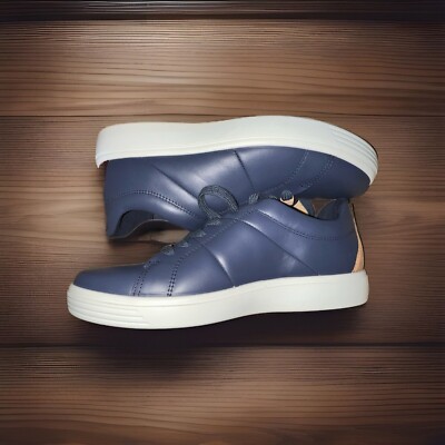 ECCO CLASSIC SOFT SNEAKER/SHOE (NEW W/BOX) US SIZE 7.0..EU 40