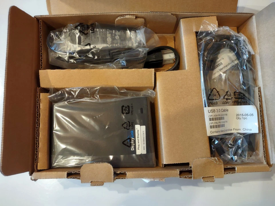 NUEVO - Estación de acoplamiento básica Lenovo USB 3.0 4X10A06687 EE. UU. Foto 4 de 4