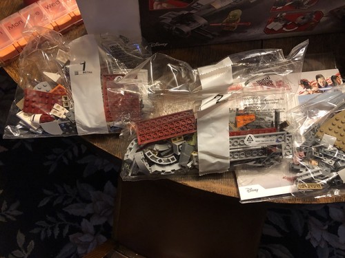 LEGO Star Wars Defense of Crait 75202 - New & Sealed Retired 2018 Fast Shipping - Picture 6 of 8
