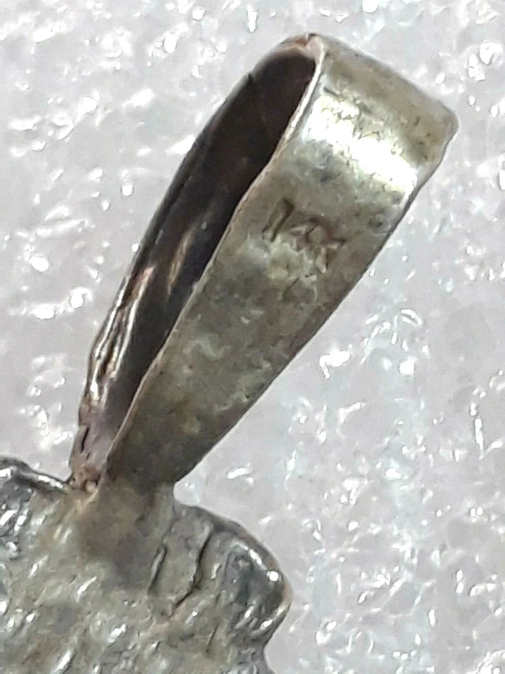 Colgante león, plata, piedras azules, pedrería, piedra ovalada negra, Michael Kors + Foto 4 de 4