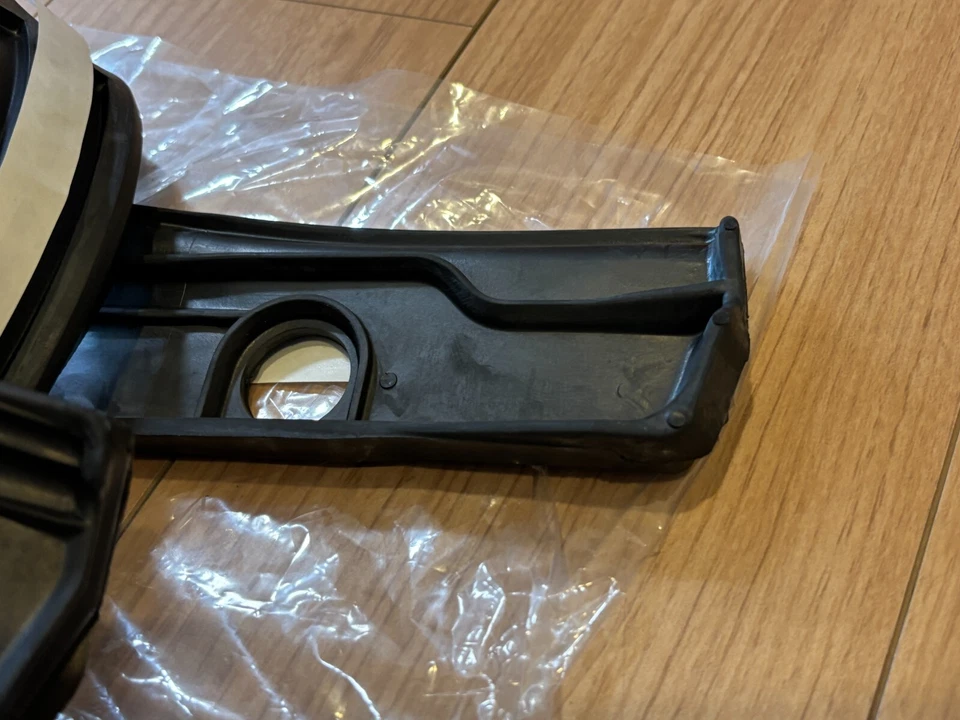 Toyota Genuine Land Cruiser FJ40 BJ40 Front Windshield Weatherstrip Seal OEM JDM Foto 3 de 4