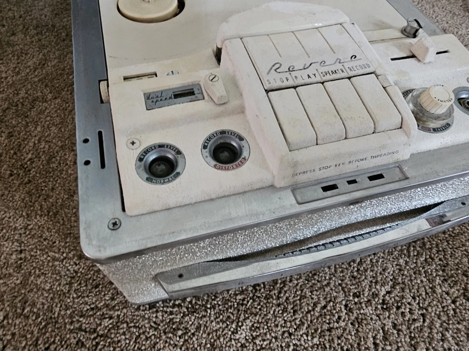 Carrete a carrete T-204 - Revere Camera Co.; Chicago IL Foto 2 de 4