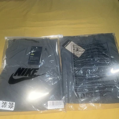 Nike Dri-FIT Men's Grey Jogger Trousers L 34in Tapered Drawstring Polyester - Image 1 of 4