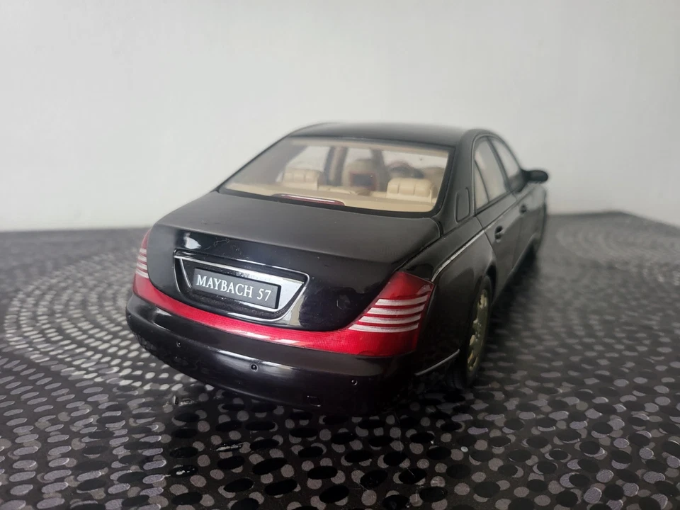 AUTO Art 1/18 Maybach 57 SWB - Très bon état - No Box (pas de boite) - Photo 4/4