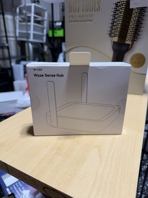 Wyze Sense Hub WSHB1   For Wyze Sensors & Home Monitoring with Adapter and Cable