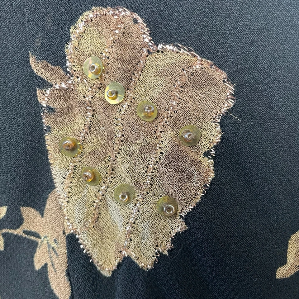 Connected Apparel Negro Tostado Floral Lentejuelas Pañuelo Dobladillo Vestido Hada Oscura M/L Foto 4 de 4