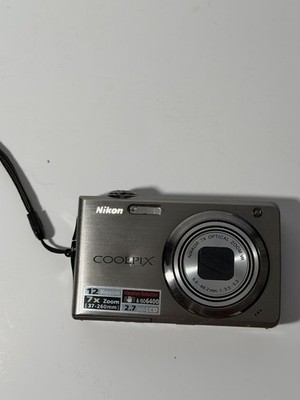 Nikon Coolpix S630 digital camera in titanium silver