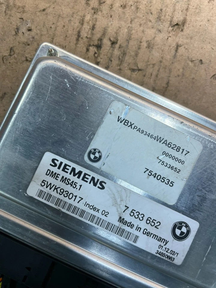 BMW 525i 530i 2004 a 2005 ECU ECM módulo de control del motor computadora fabricante de equipos originales u9396 DG Foto 4 de 4