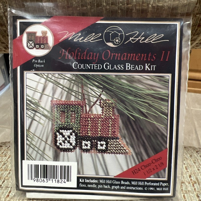 Mill Hill Holiday Ornament II H24 Choo Choo Train Glass Bead 1991 KIT NEW