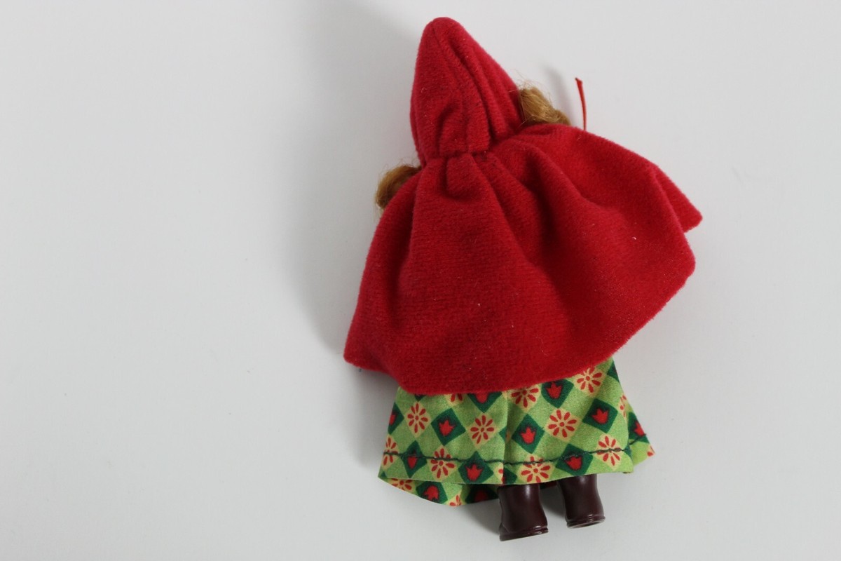 Madame Alexander-McDonald's Happy Meal Toy Little Red Riding Hood