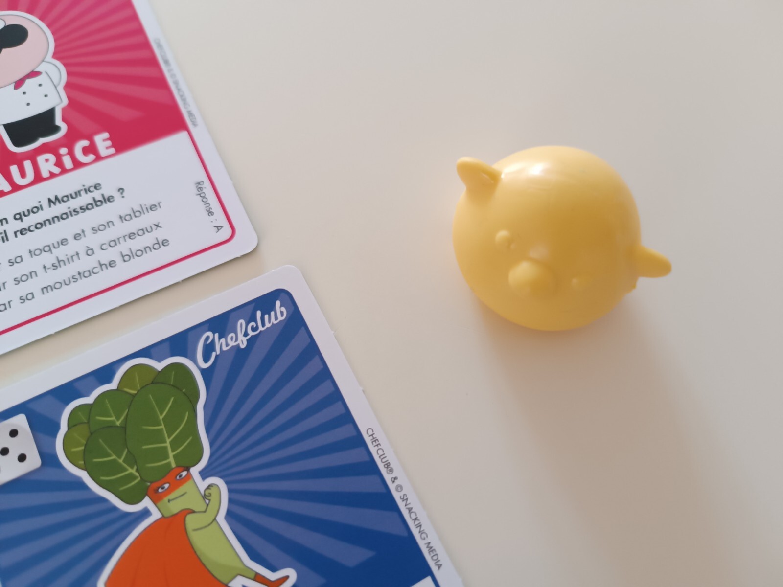 Lot Cartes, Figurine Et Stickers Album Cora Match Amusestoi en Cuisine