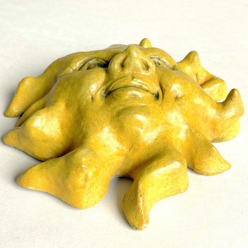 Cute Amber Sun Sculpture, Wall Art for All Seasons, Original Home Decor - Picture 7 of 11