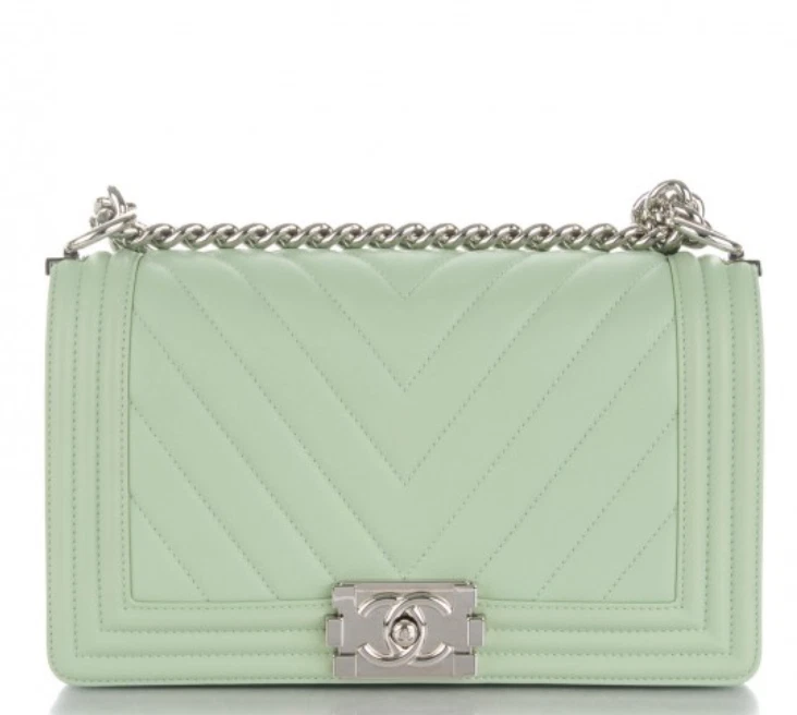 Chanel le hotsell boy green