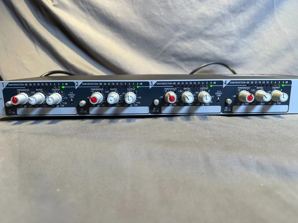 RARE ARX Quadcomp Four Channel Compressor/Limiter ~ Excellent Condition A+ - Image 2 of 4