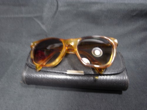 VINTAGE RETRO 1960s ITALY GRADIENT LENS GLASSES SUNGLASSES WITH CASE - Picture 9 of 10