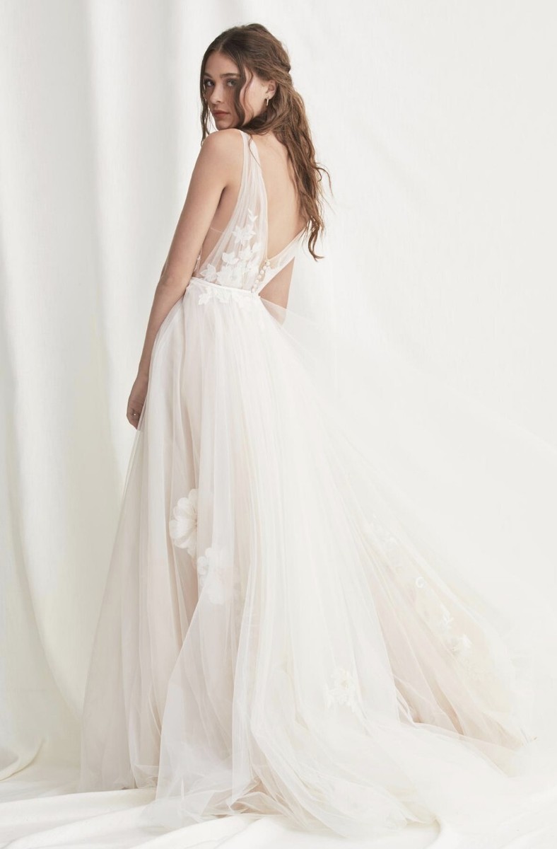 BHLDN 'Ricarda' Syrah A line V neck Wedding Dress Size