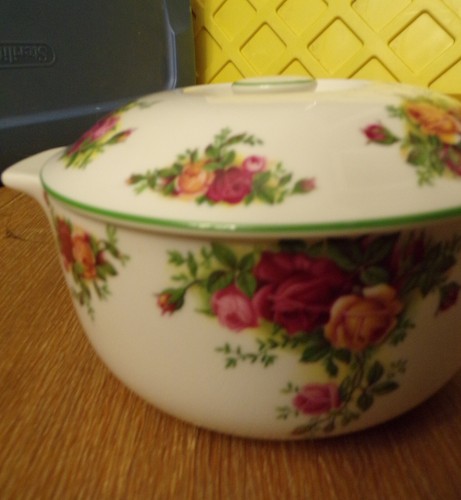 Choice Royal Albert Old Country Roses/Holiday/Oriental Casserole Baking Dishes - Picture 34 of 42