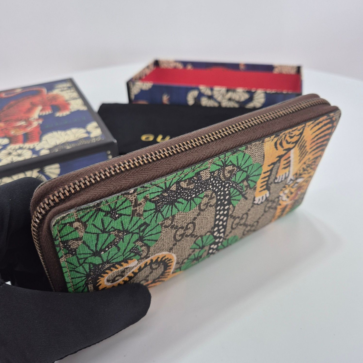 Gucci Supreme Bengal Tiger GG Zip Wallet - SKU80321 | eBay Gucci Supreme Bengal Tiger GG Zip Wallet - SKU80321 | eBay