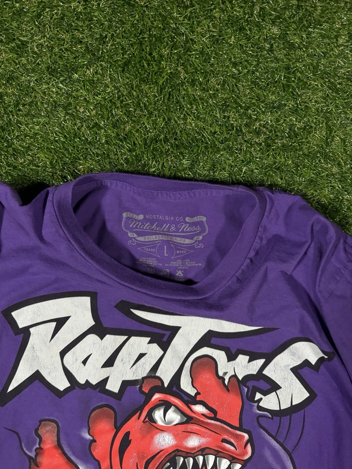Mitchell & Ness Toronto Raptors Throwback Graphic Cotton Tee Men's Size Large - Image 4 of 4