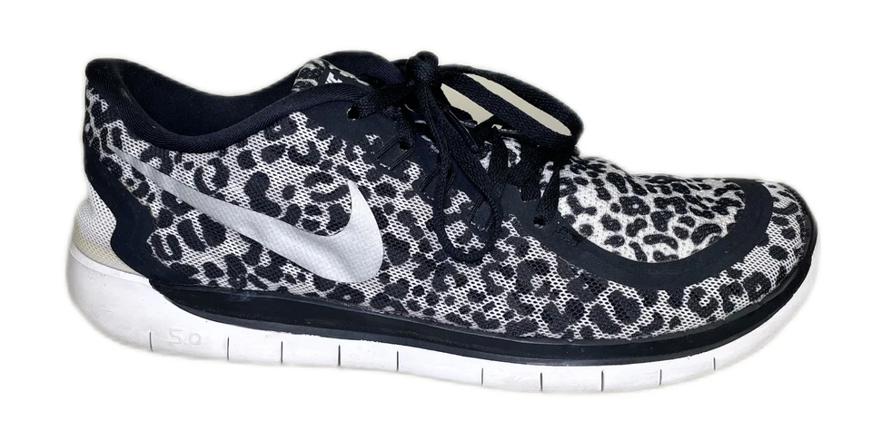 Zapatilla deportiva 7Y Nike Free 5.0 Animal Print negra gris EE. UU. 7, UK 6, EU 40 Foto 3 de 4