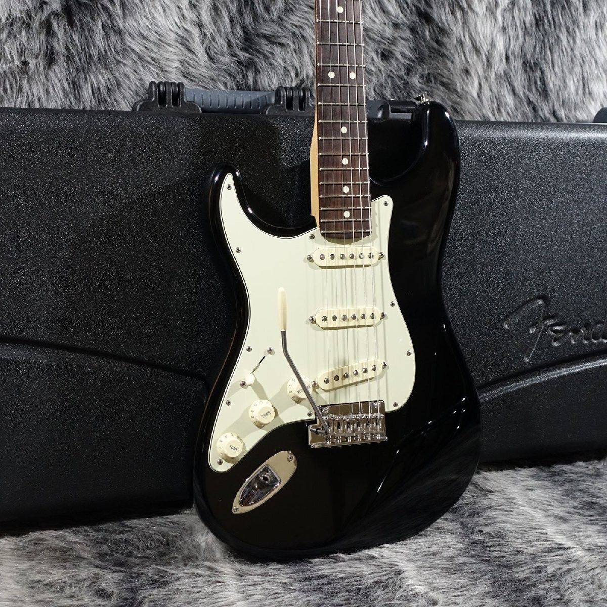 Fender American Professional Stratocaster Left-Hand Electric Guitar Black