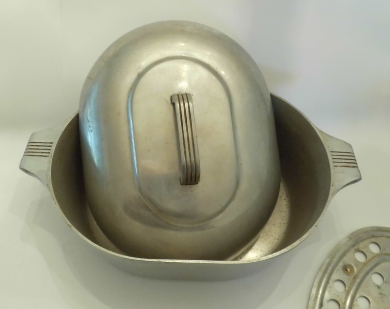 Wagner Ware Sidney O Magnalite 4265-P Roaster Dutch Oven w/Trivet & Lid & (VTG)