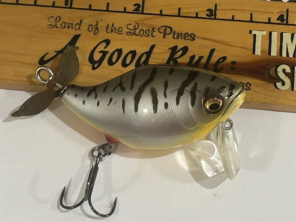 SEÑUELO MEGABASS ITO RUIDOSO CAT SPLAT MODELO 5/8 DIFÍCIL DE ENCONTRAR COLOR EXCELENTE ESTADO Foto 4 de 4