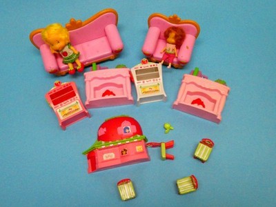 nr D2 Vintage  Strawberry Shortcake Set