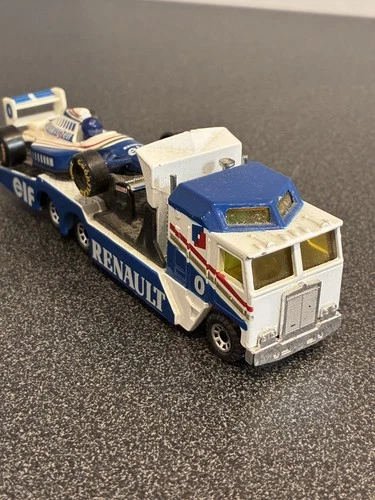 Vintage Matchbox Kenworth Williams  Racing Transporter Die Cast with F1 Car