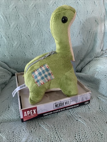 Apex Legends Nessie Plüsch GameStop Exklusiv (Watson Patch) Neu USA! - Bild 2 von 5