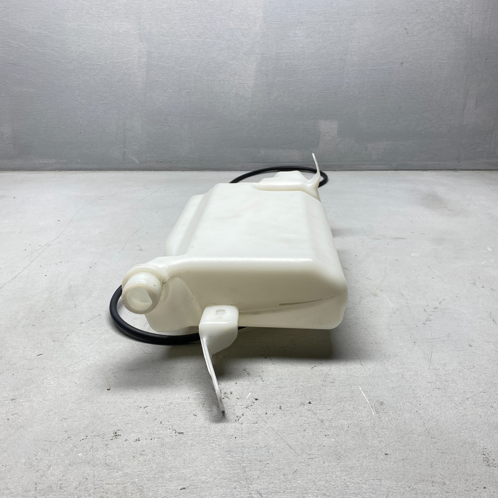 2018 Lamborghini Huracan Water Reservoir Washer Tank 4T1955945A 4T1955452