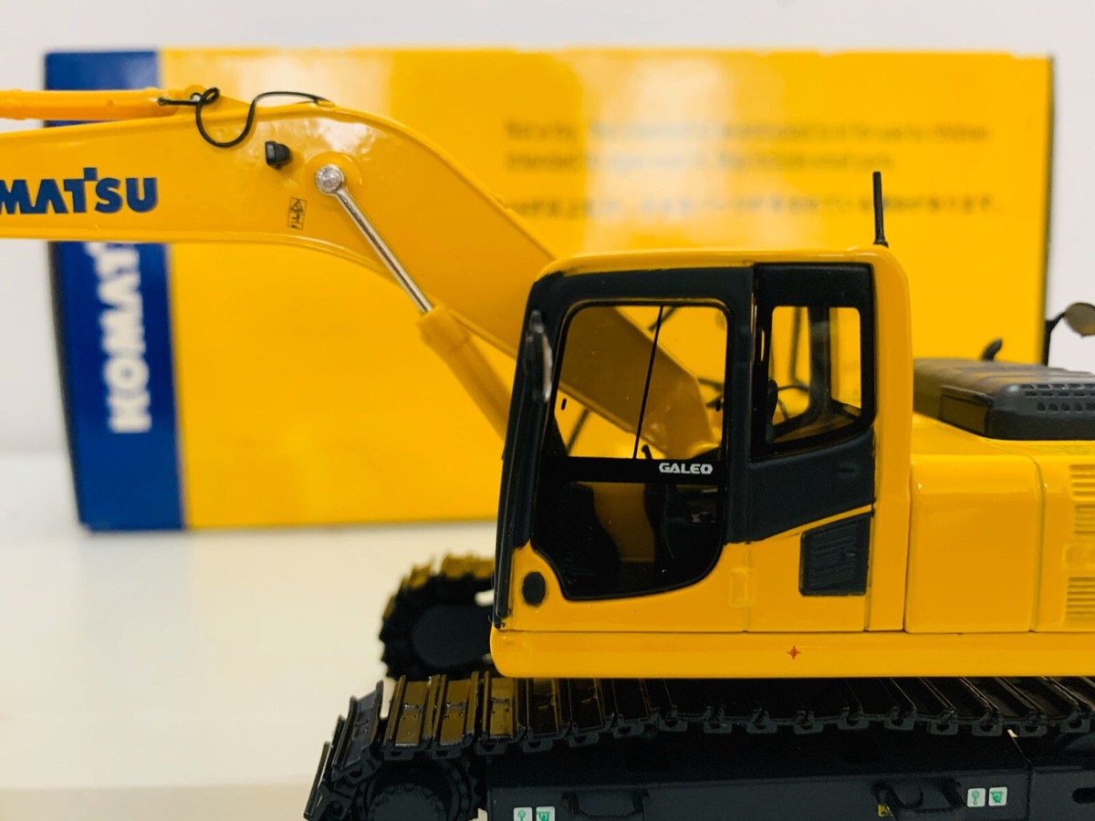 ミニカー KOMATSU PC200 1/50 1/50 Komatsu PC200-8 Excavator Diecast Model - LIVECARMODEL.com