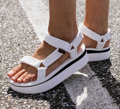$65 TEVA FLATFORM Sandals 9 White Black Stripe Platform Sandals *LOVELY* Sz  9 | eBay