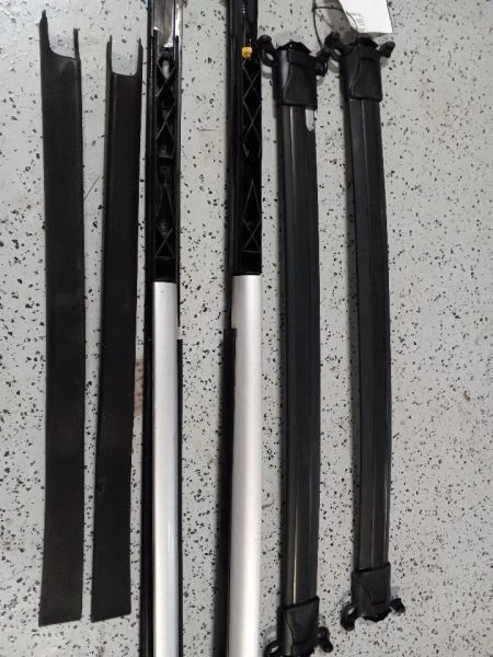 2005 - 2006 PAR DE BARRAS TRANSVERSAIS BAGAGEIRO DE TETO CHEVROLET EQUINOX 972 - Imagem 3 de 4