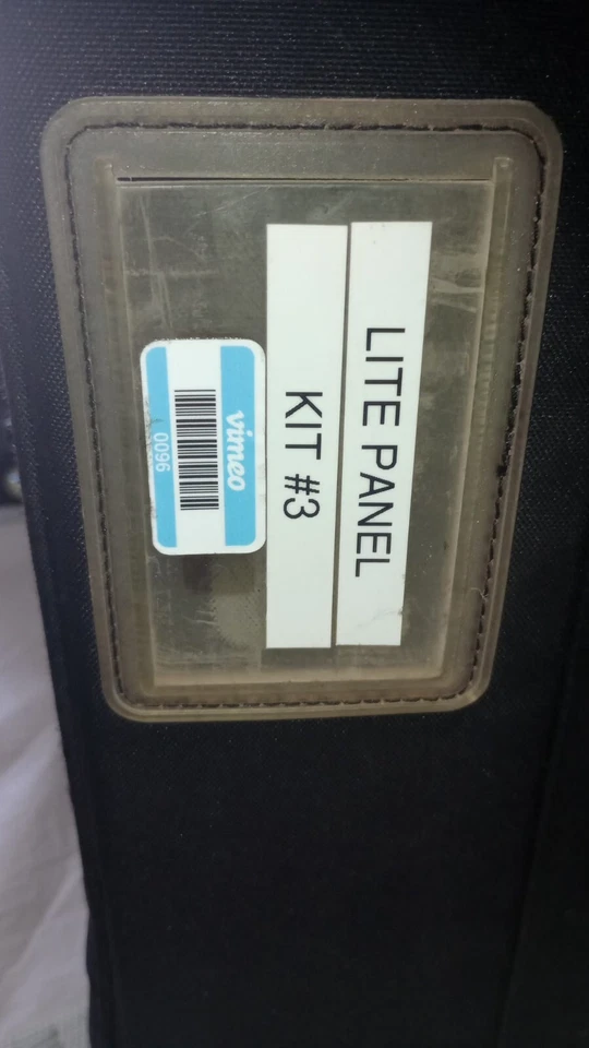 Litepanels 1x1 Bicolor LED 3- Kit de Luces con Estuche + Chauvet DJ Swarm 5 FX Foto 3 de 4