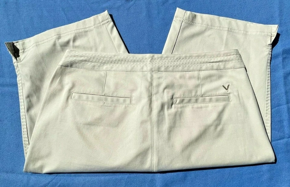 Bermuda de golfe Callaway feminina tamanho 6 bege casual conforto 10" cintura 32" W - Imagem 3 de 4