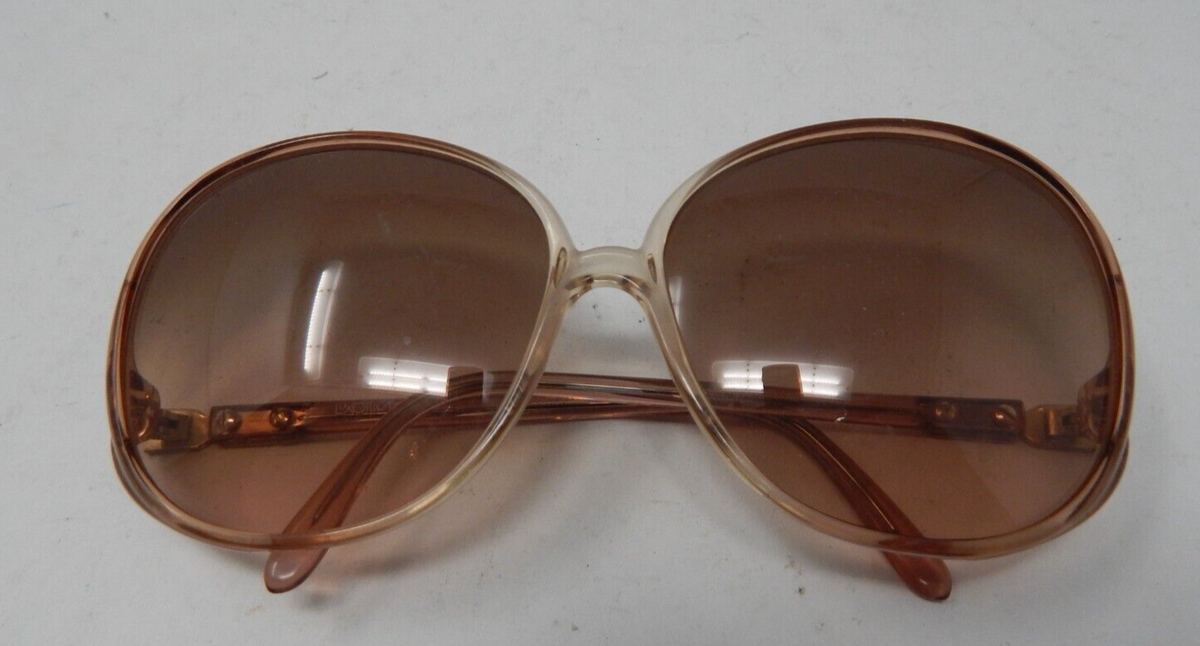 Vintage Luxottica Avant Garde Brown Gradient Sunglasses Brown Gradient Lens Aviator Vintage Sunglasses for sale | eBay main image 4