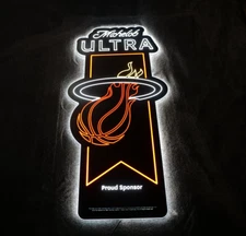 MICHELOB ULTRA BEER MIAMI HEAT NBA COURTSIDE BASKETBALL LIGHT UP LED SIGN