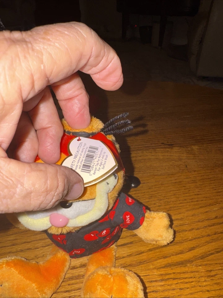 Ty 2005 GARFIELD 情人节快乐豆豆娃 - 6 英寸新品 — 第 3/4 张图片