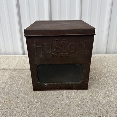 Antique T. A. Huston & Co. Auburn, ME Biscuit Bakery Store Advertising Tin Box