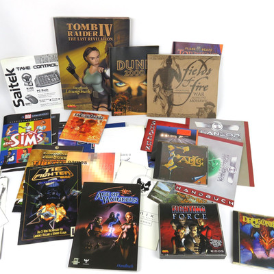 Bundle Lot Manuals and games PC 90's Colletibles Papers Tom Raider, Star Wars..