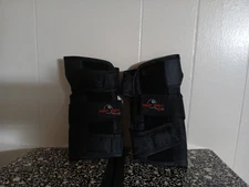 Eight 8 Ball High impact Wrist Guards size M/L By triple eight~Black