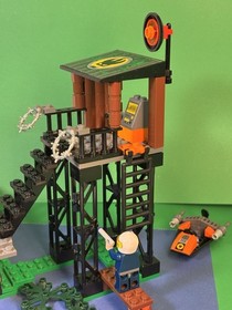 LEGO Agents Swamp Raid 8632 Vintage 231pcs 2008 missing pcs.