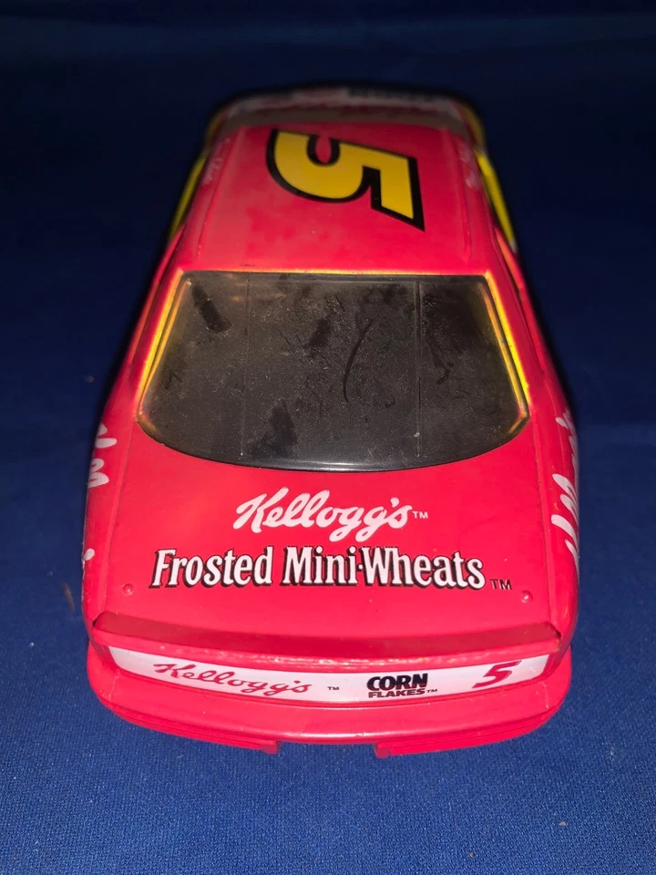 Chevy NASCAR DIECAST #5 LE Terry LaBonte Corn Flakes 1996 sin caja Foto 4 de 4