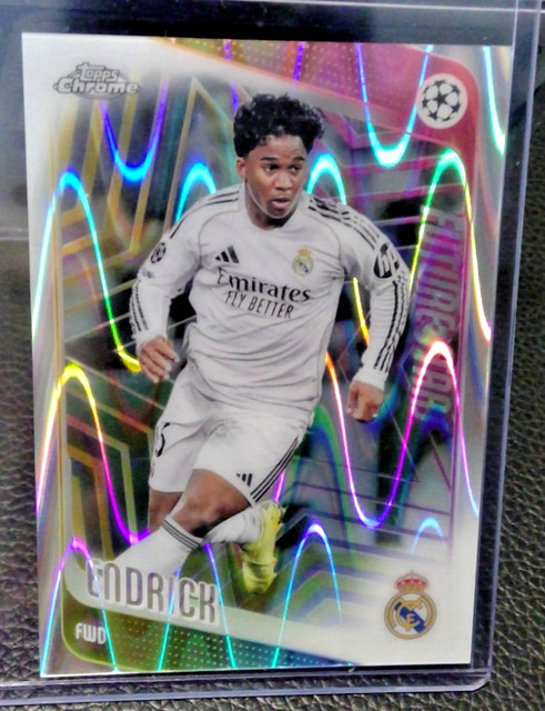 2025-26 Topps Chrome Uefa Club Competitions Endrick #86 rainbow wave refractor