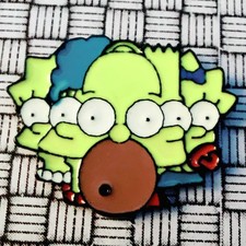 The Simpsons Family Group Metal & Enamel Pin Badge 30mm x 25mm