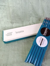 12 Eagle graphite drawing pencils in plastic hard case, vintage Turquoise