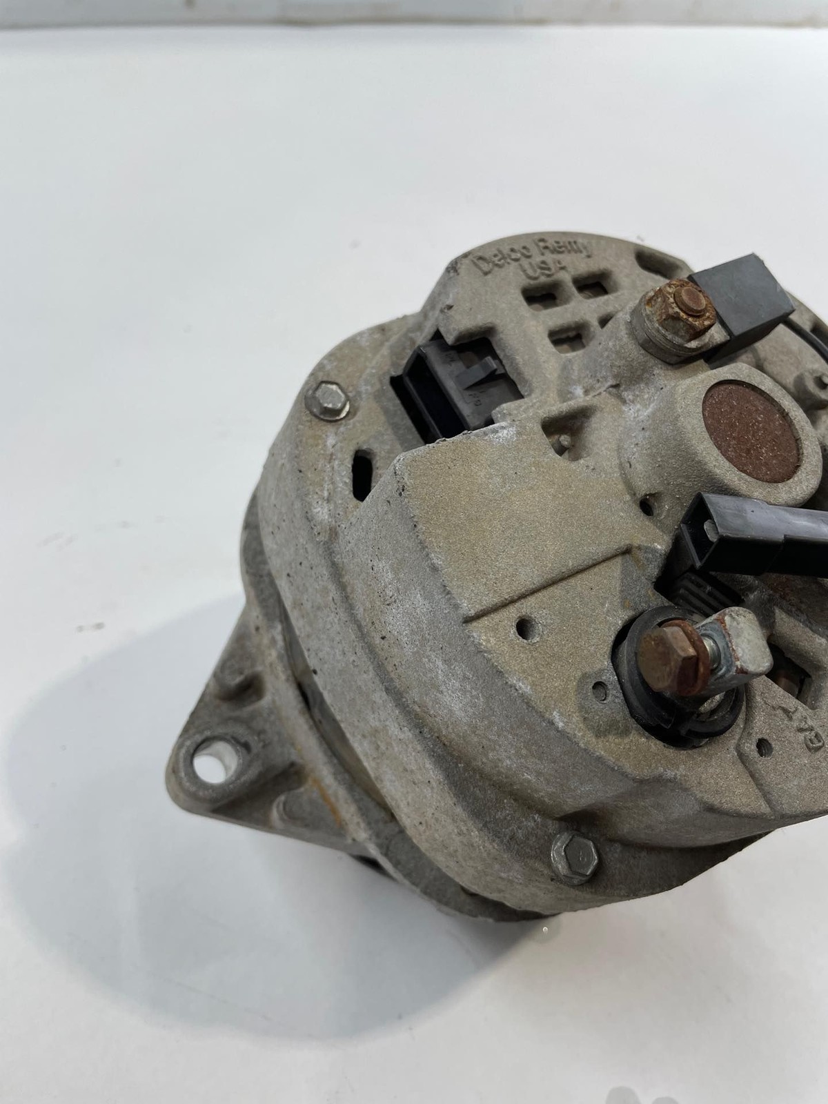 1995 Rolls Royce Silver Spur 6.8L Alternator W/ Harnes Idler Pulley & Hardware