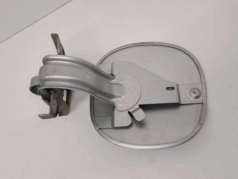 2007-2012年吉姆西阿卡迪亚燃料填充门银色25832309 — 第 4/4 张图片